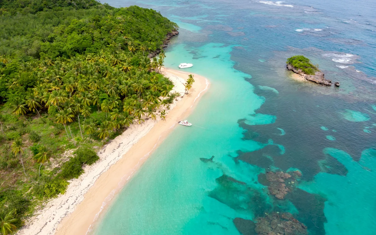 Bijao Beach Club & Golf Resort